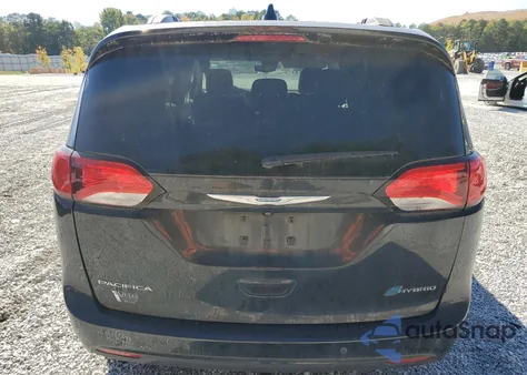 2018 Chrysler Pacifica Hybrid Limited z USA, uszkodzony, nr VIN 2C4RC1N79JR358487